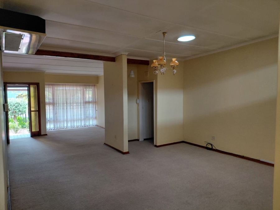 3 Bedroom Property for Sale in Pellissier Free State